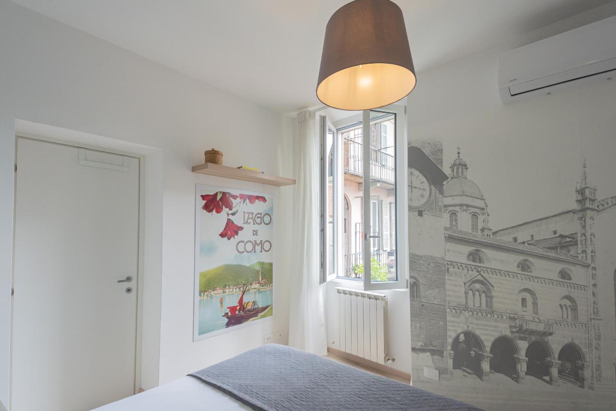 Old Court Hideaway By Rent All Como Exteriör bild