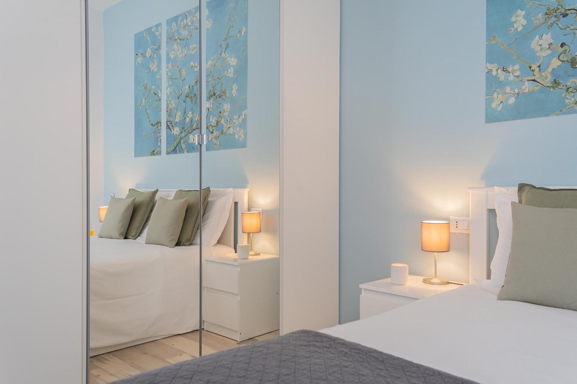 Old Court Hideaway By Rent All Como Exteriör bild